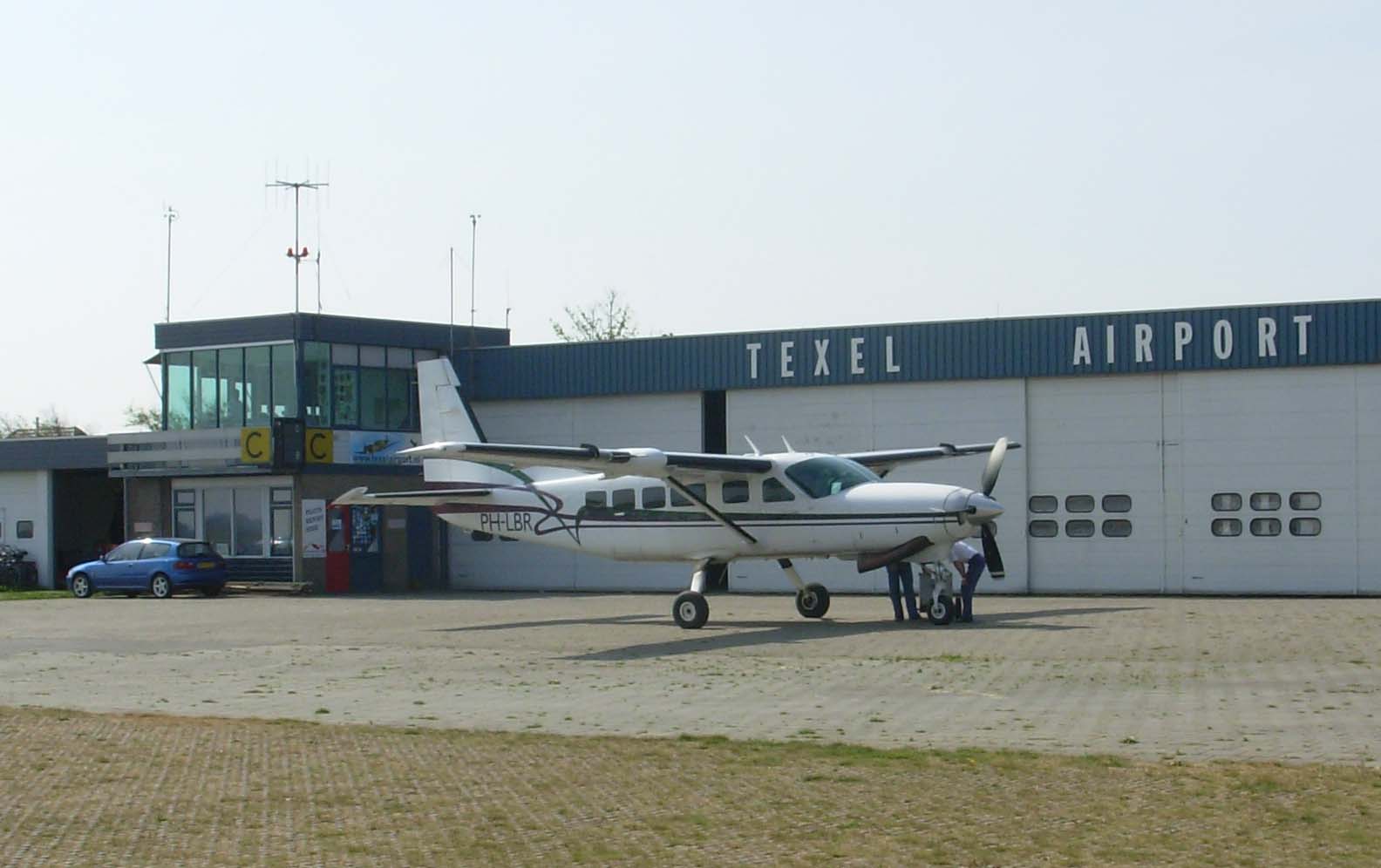 The Cessna Caravan - our lift