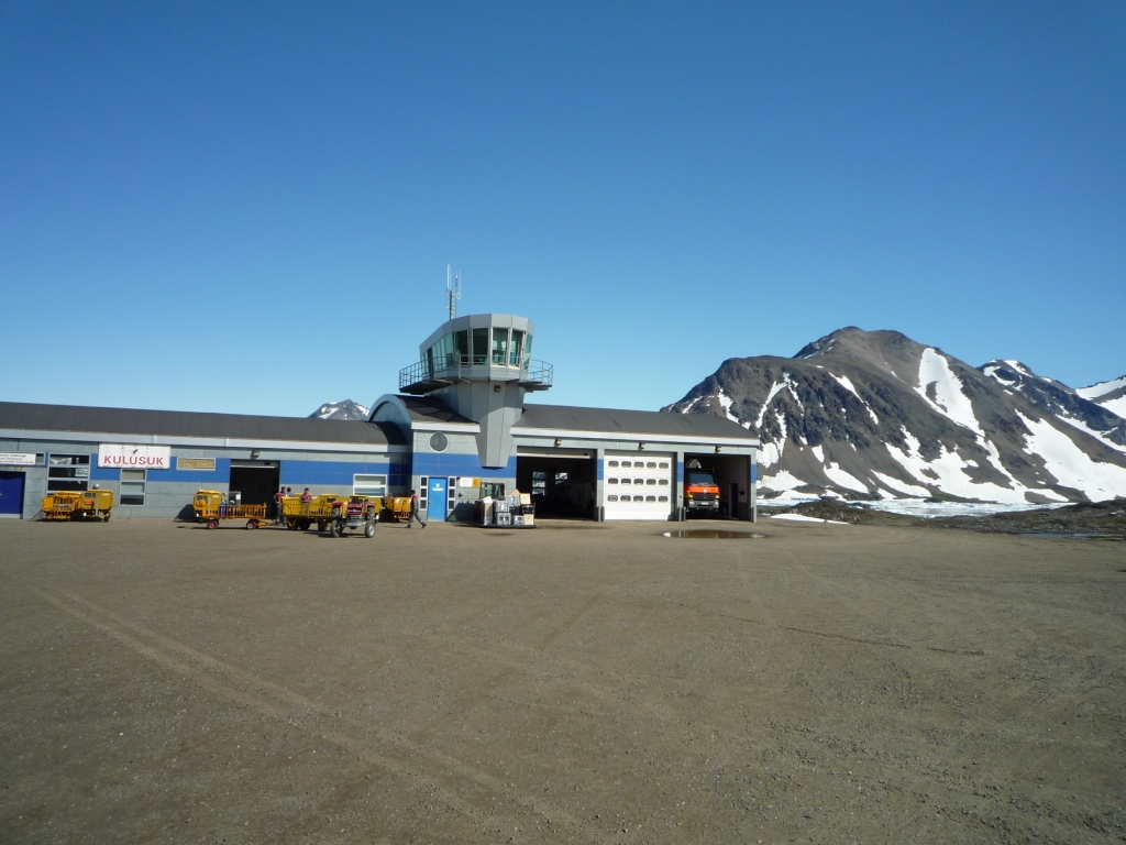 Kulusuk terminal & tower 